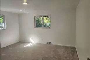 1406 Greentree Rd, Scott Township, PA 15220 - Photo 12