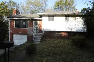 713 Washington St, Aliquippa, PA 15001 - Photo 1