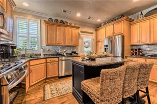 314 N Tuscan Way, Hempfield Township, PA 15601 - Photo 6