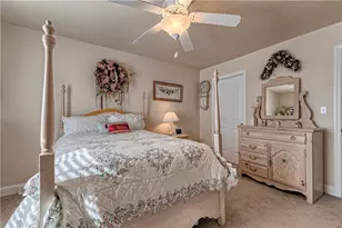 314 N Tuscan Way, Hempfield Township, PA 15601 - Photo 26