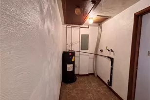 2695 W Chestnut St, Canton Township, PA 15301 - Photo 8