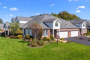 4502 Senate Ct, Adams Township, PA 16059 - Photo 2