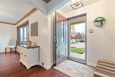 615 Larose St, Pittsburgh, PA 15226 - Photo 2