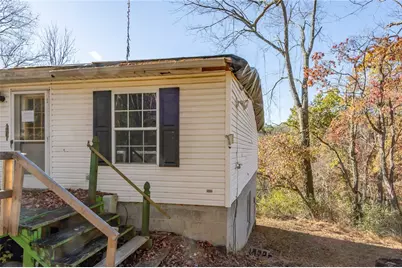 145 Shelby Ln, Washington Township, PA 15613 - Photo 6