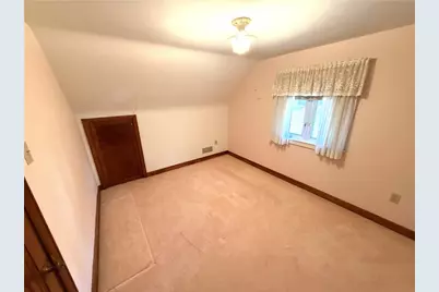 833 E Hill Dr, New Kensington, PA 15068 - Photo 18