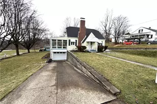 833 E Hill Dr, New Kensington, PA 15068 - Photo 2