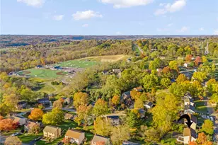 1256 Manor Dr, Pittsburgh, PA 15241 - Photo 32