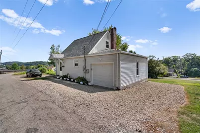 3009 Leechburg Road, Lower Burrell, PA 15068 - Photo 2