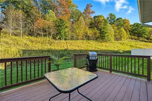 104 Broadstone Dr, Adams Township, PA 16046 - Photo 28