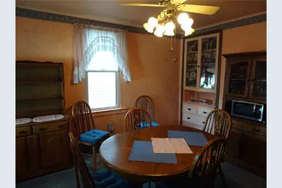 228 S 3rd St, Youngwood, PA 15697 - Photo 12