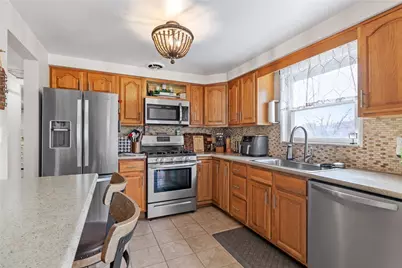 1075 Fiddleback Dr, Kennedy Township, PA 15136 - Photo 12