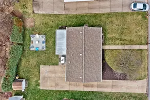 1075 Fiddleback Dr, Kennedy Township, PA 15136 - Photo 32