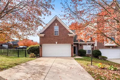 507 E Vanderbilt Dr, Adams Township, PA 16046 - Photo 1