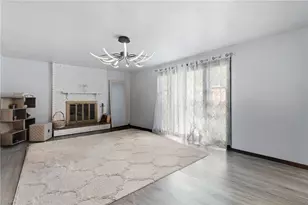 115 Willow Village Dr, Pittsburgh, PA 15239 - Photo 4