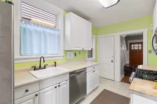 1141 Chislett St, Pittsburgh, PA 15206 - Photo 10