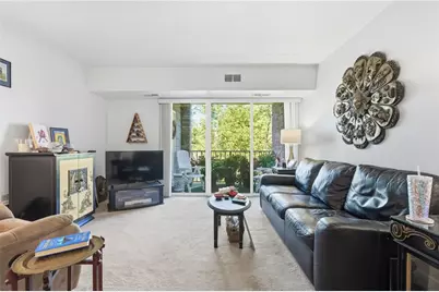 2160 Greentree Rd #801W, Scott Township, PA 15220 - Photo 2