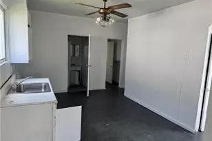 1709 Morris St, New Castle, PA 16102 - Photo 4