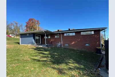 215 Crest Ave., Rostraver, PA 15012 - Photo 4