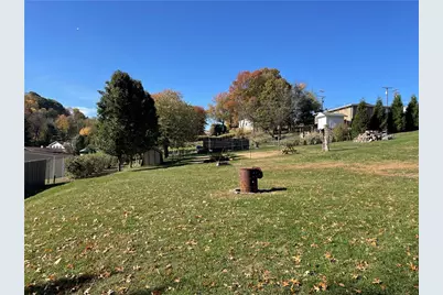 215 Crest Ave., Rostraver, PA 15012 - Photo 6