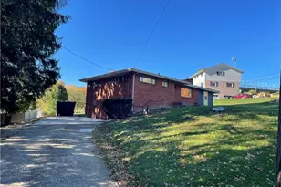 215 Crest Ave, Rostraver, PA 15012 - Photo 2