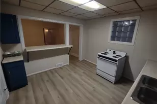 722 Crescent Ave, Ellwood City, PA 16117 - Photo 6