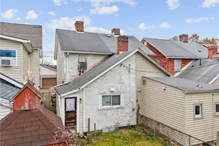 15 Orchard St, McKees Rocks, PA 15136 - Photo 2