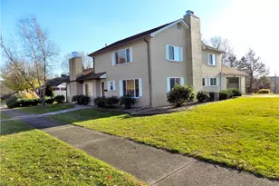 131 Stockton Ave, Uniontown, PA 15401 - Photo 2