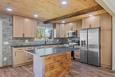 1130 Blue Sky Dr, Neshannock Township, PA 16105 - Photo 4