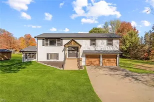 1130 Blue Sky Dr, Neshannock Township, PA 16105 - Photo 1