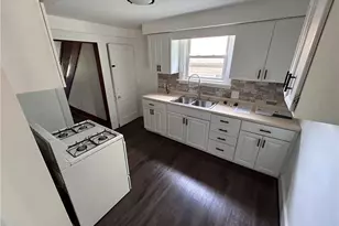 2019 Parkdale Ave, Hermitage, PA 16148 - Photo 12