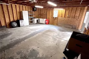 2019 Parkdale Ave, Hermitage, PA 16148 - Photo 4