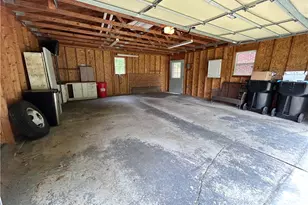 2019 Parkdale Ave, Hermitage, PA 16148 - Photo 32