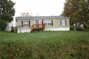 862 N Washington Rd, Washington Township, PA 16048 - Photo 1