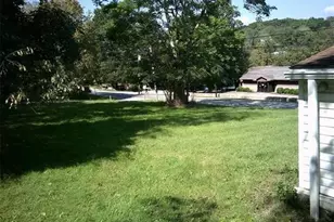 1746 Grange, Charleroi Boro, PA 15022 - Photo 6