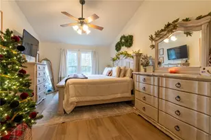 431 Sherwood Dr, Brighton Township, PA 15009 - Photo 12