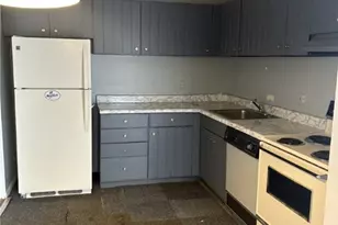 1208 Charlemagne Cir, Ross Twp, PA 15237 - Photo 4