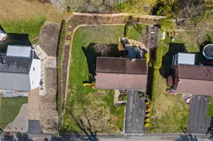 205 Pamela Dr, Pittsburgh, PA 15101 - Photo 32