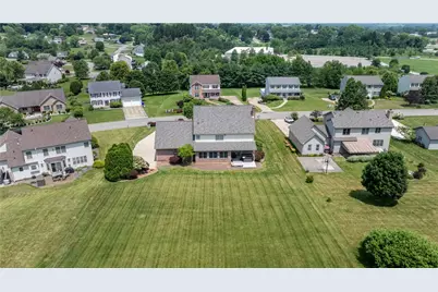 136 Stratford Dr, Buffalo Township, PA 16055 - Photo 4