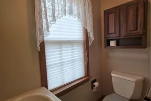 205 Hamburg Rd, Hempfield Township, PA 16125 - Photo 18