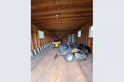 205 Hamburg Rd, Hempfield Township, PA 16125 - Photo 38