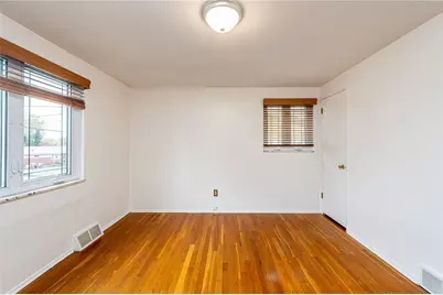 260 Hillary Dr, Pittsburgh, PA 15147 - Photo 24
