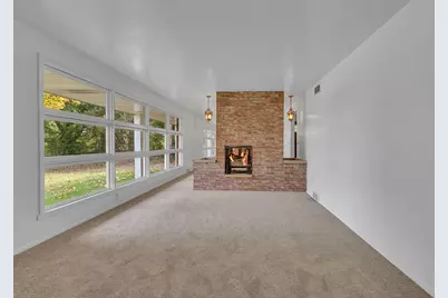 1065 Tuscarawas Rd, Brighton Township, PA 15009 - Photo 8