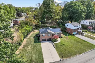 5184 S Carterton Dr, Hampton, PA 15044 - Photo 2