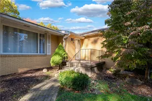 686 Christy, Hermitage, PA 16148 - Photo 2