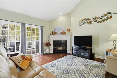 1301 Shinnecock Ct, Adams Township, PA 16046 - Photo 14