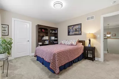 1301 Shinnecock Ct, Adams Township, PA 16046 - Photo 24