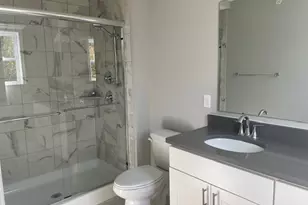 713 Ravenshire Ct, Moon-Crescent Township, PA 15108 - Photo 8