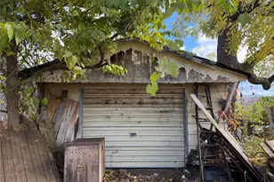 104 E Church Ave, Masontown, PA 15461 - Photo 16