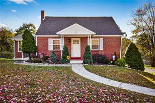 31 Evelyn Dr, Robinson Twp, PA 15108 - Photo 1