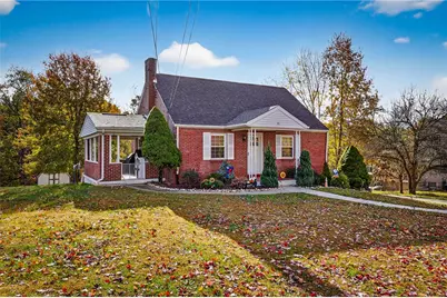 31 Evelyn Dr, Robinson Twp, PA 15108 - Photo 2